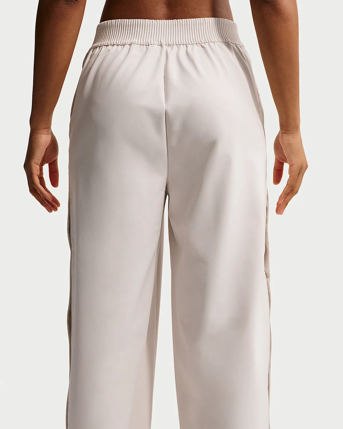 Женские спортивные штаны Nike 24.7 PerfectStretch Dri-FIT с высокой посадкой, свободного кроя, на отрывающихся застежках, Light Orewood Brown/Light Orewood Brown/Light Iron Ore — фото 3