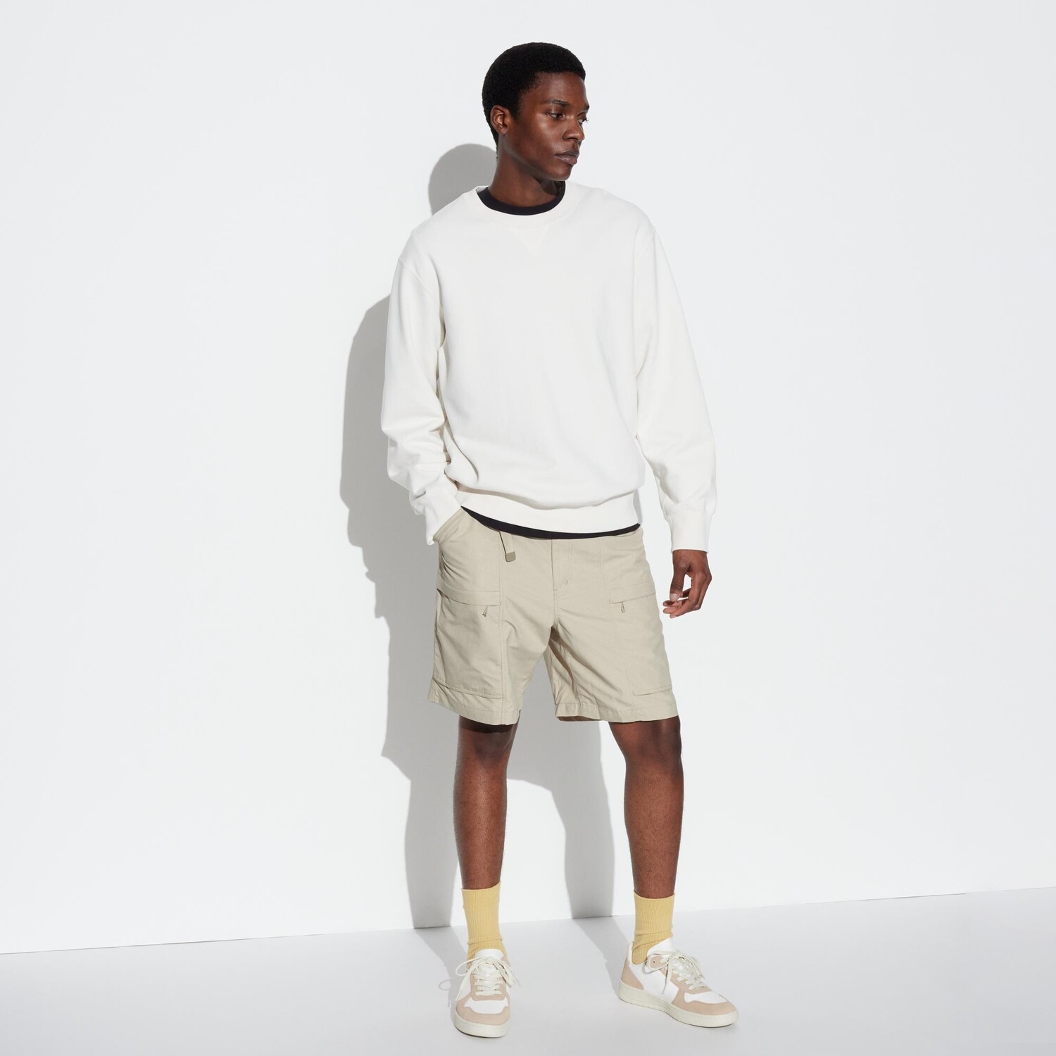 

Шорты Uniqlo Gear, бежевый
