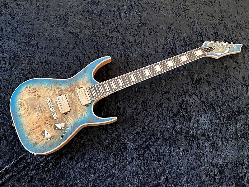 

Электрогитара Dean Exile Select Burled Poplar 2020 Satin Turquoise Burst