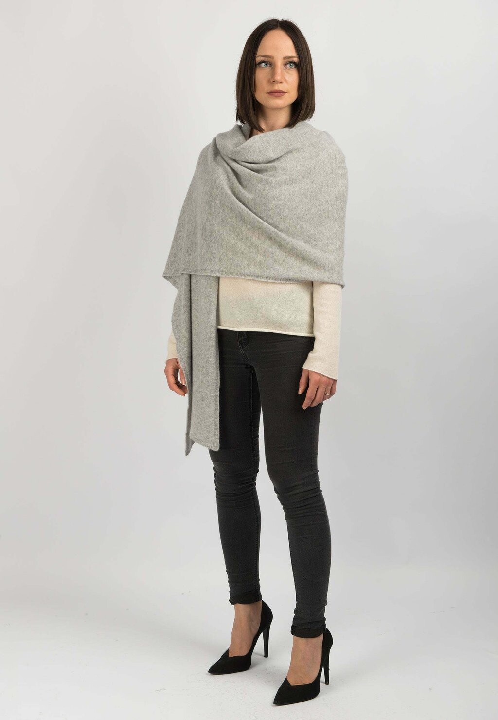 

Шарф Dalle Piane Cashmere, серый