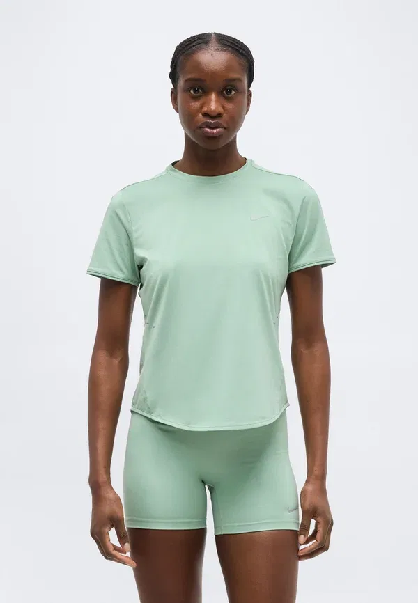 Футболка спортивная Nike Performance Swift, цвет пар