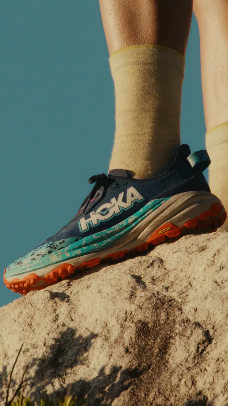 Мужские кроссовки для бега по пересеченной местности HOKA Speedgoat 6, цвет Gull — фото 2