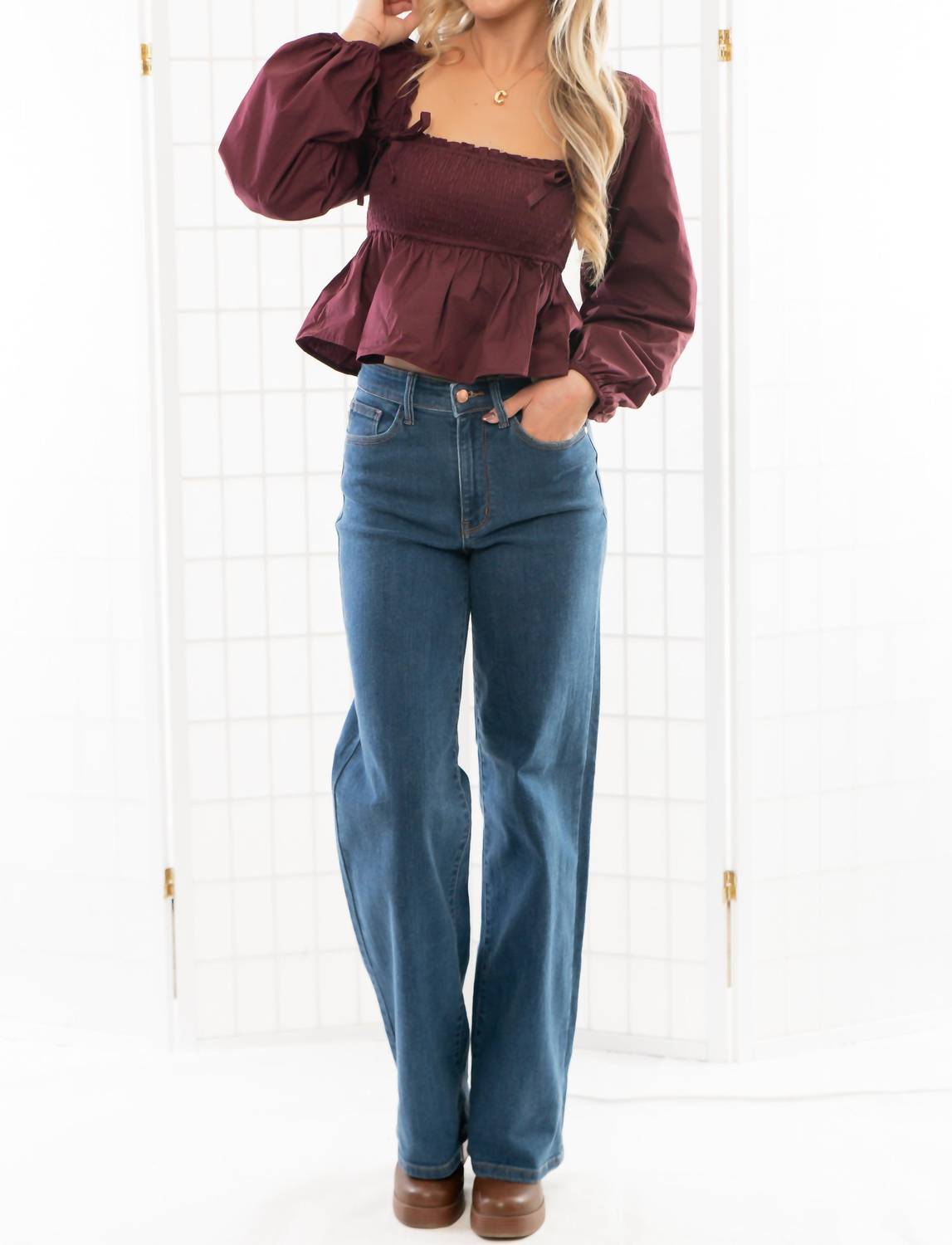 

Бордовый топ с квадратным вырезом и сборкой LE LIS