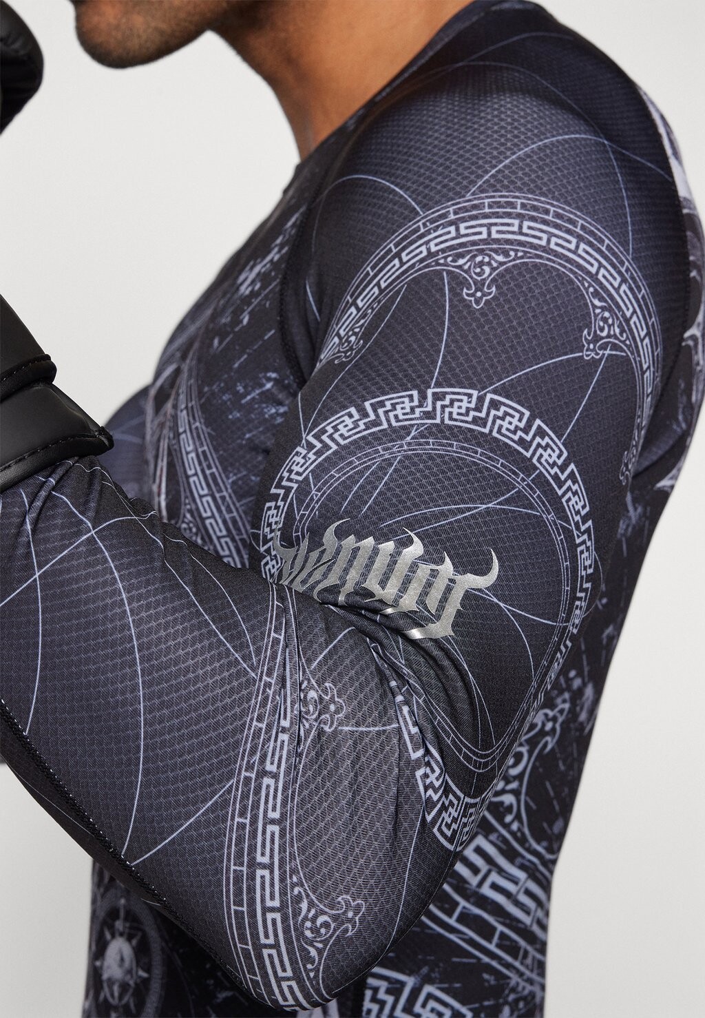 

Топ с длинными рукавами GLADIATOR RASHGUARDS Venum, черный