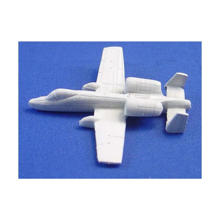 

А-10 Тандерболт II, Luftwaffe 1946 Miniatures - United States - Modern (1:300)