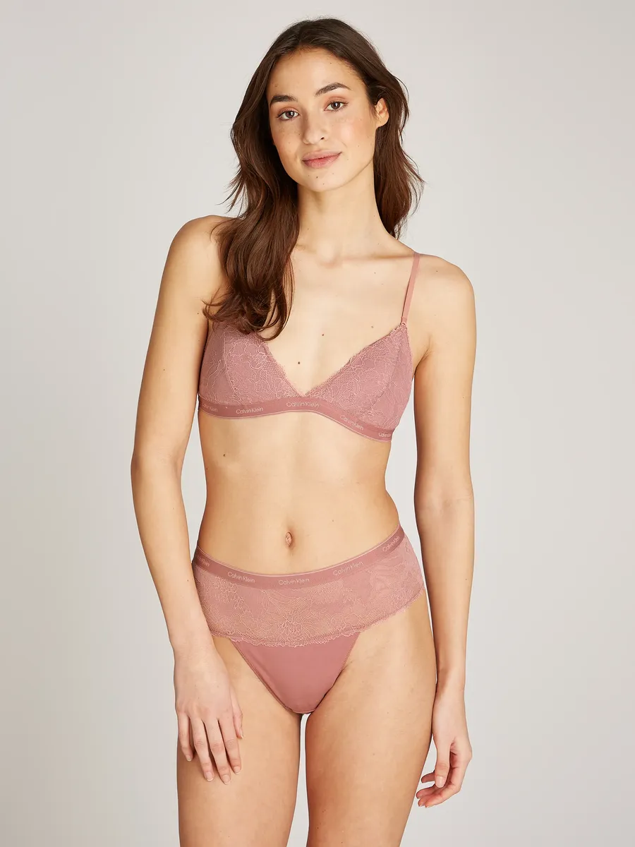 

Треугольный бюстгальтер Calvin Klein Underwear "LIGHTLY LINED TRIANGLE", с кружевом, цвет Red Grape