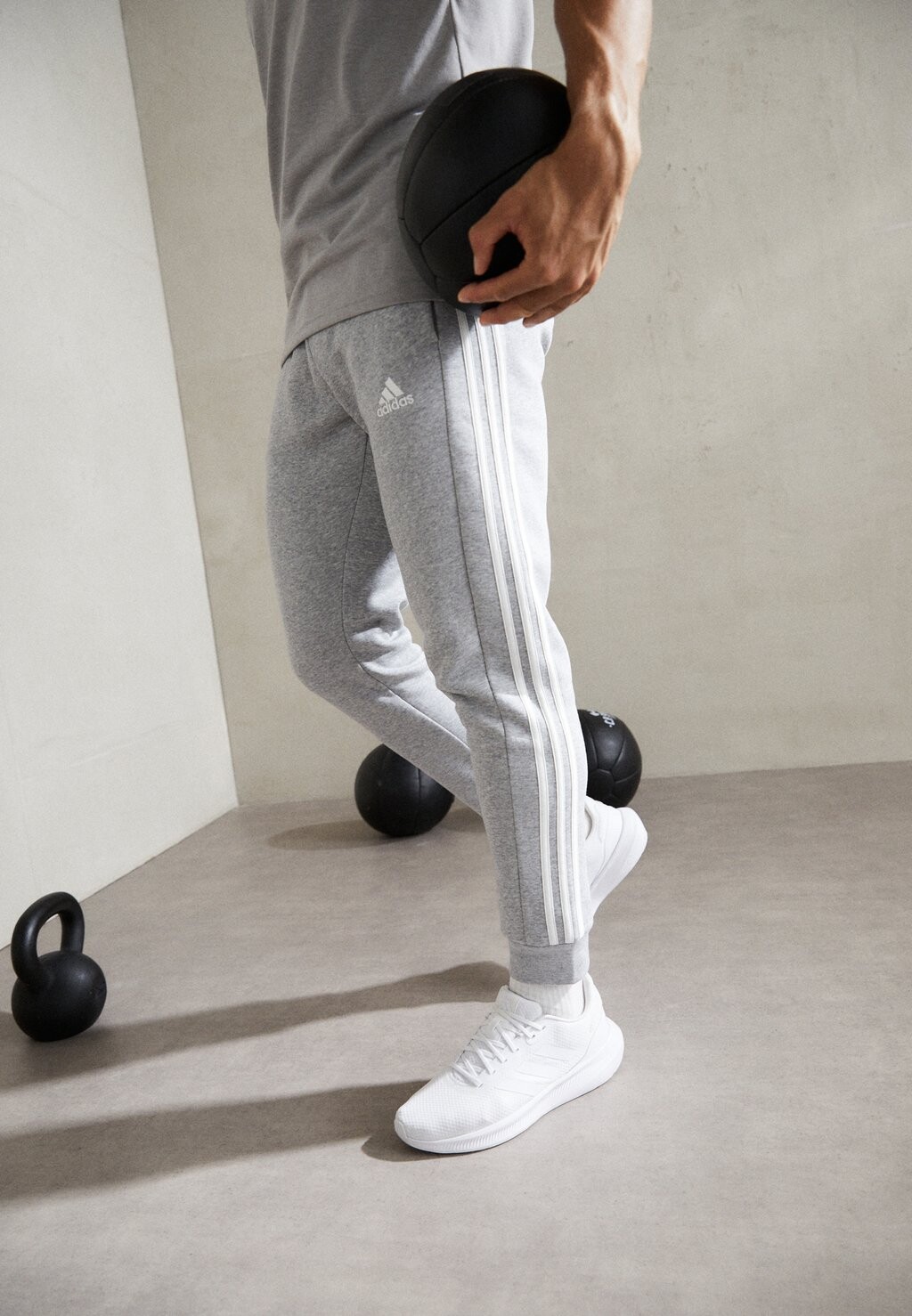 

Спортивные брюки Adidas, цвет Medium Grey Heather