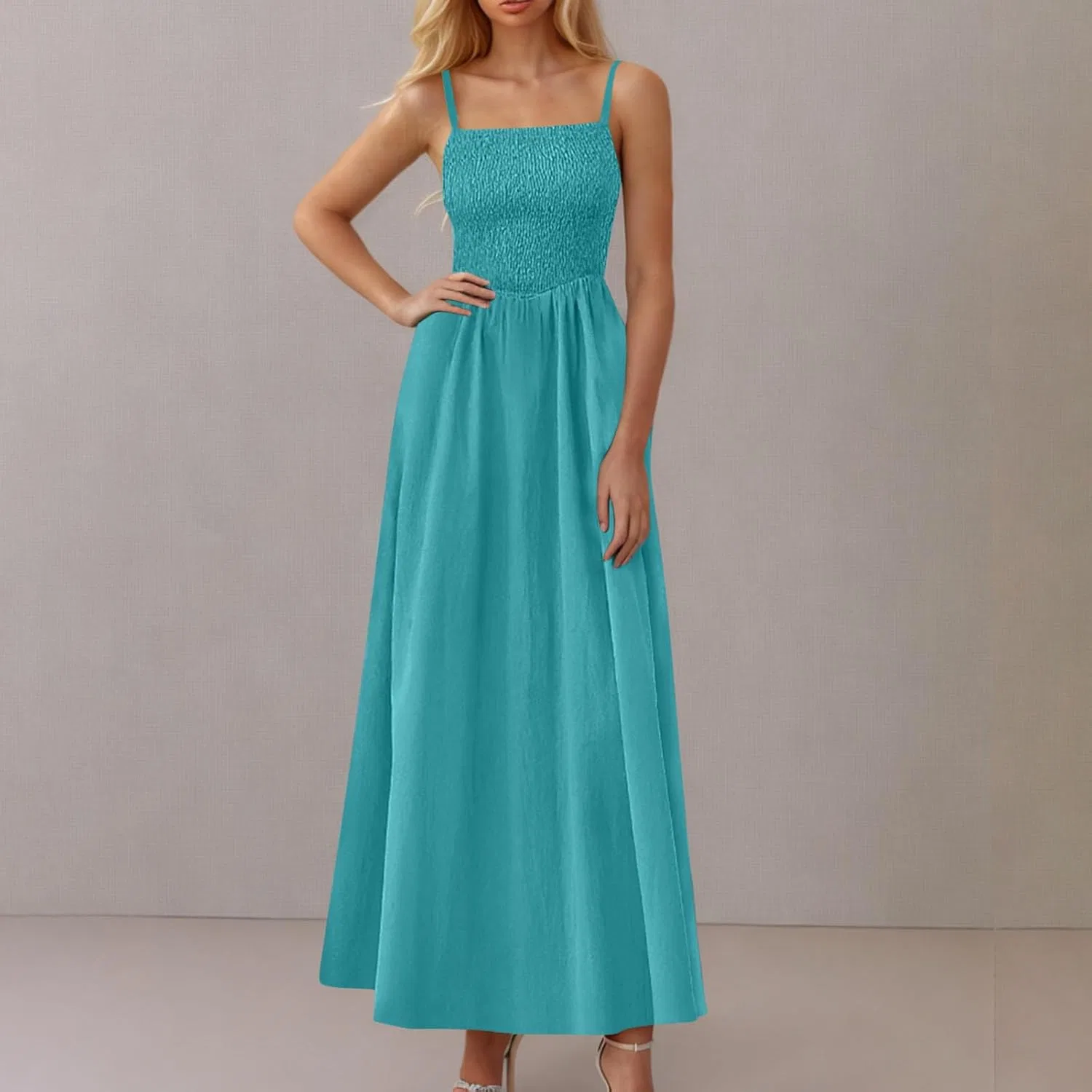 Женское макси-платье на бретелях с запахом Light Blue — фото 3
