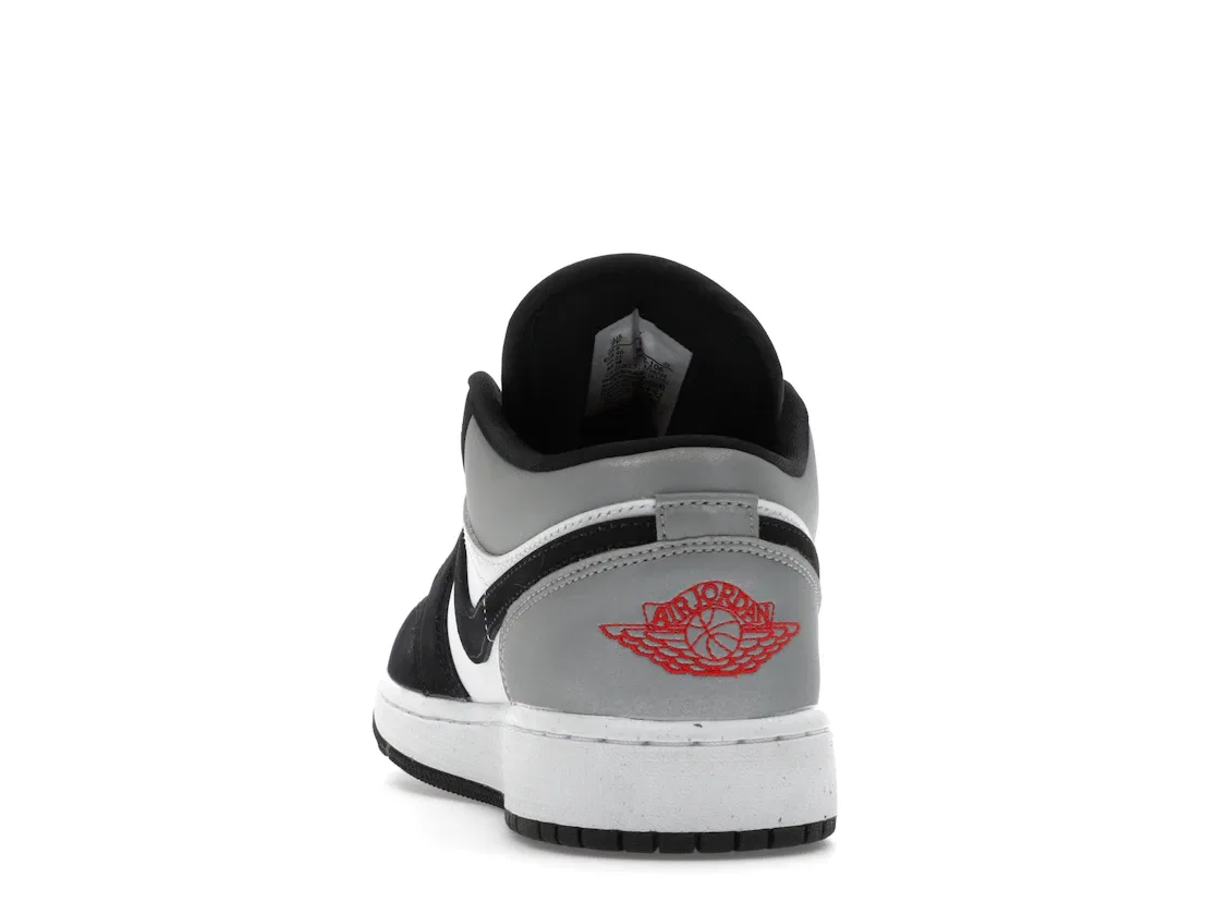 Детские кроссовки Lifestyle Jordan 1 Low SE Panda Toe, White/Fire Red/Black/Matte Silver — фото 4