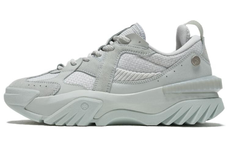 

Кроссовки женские Kawayuki Hiking Shoes с низким верхом, серые Xtep