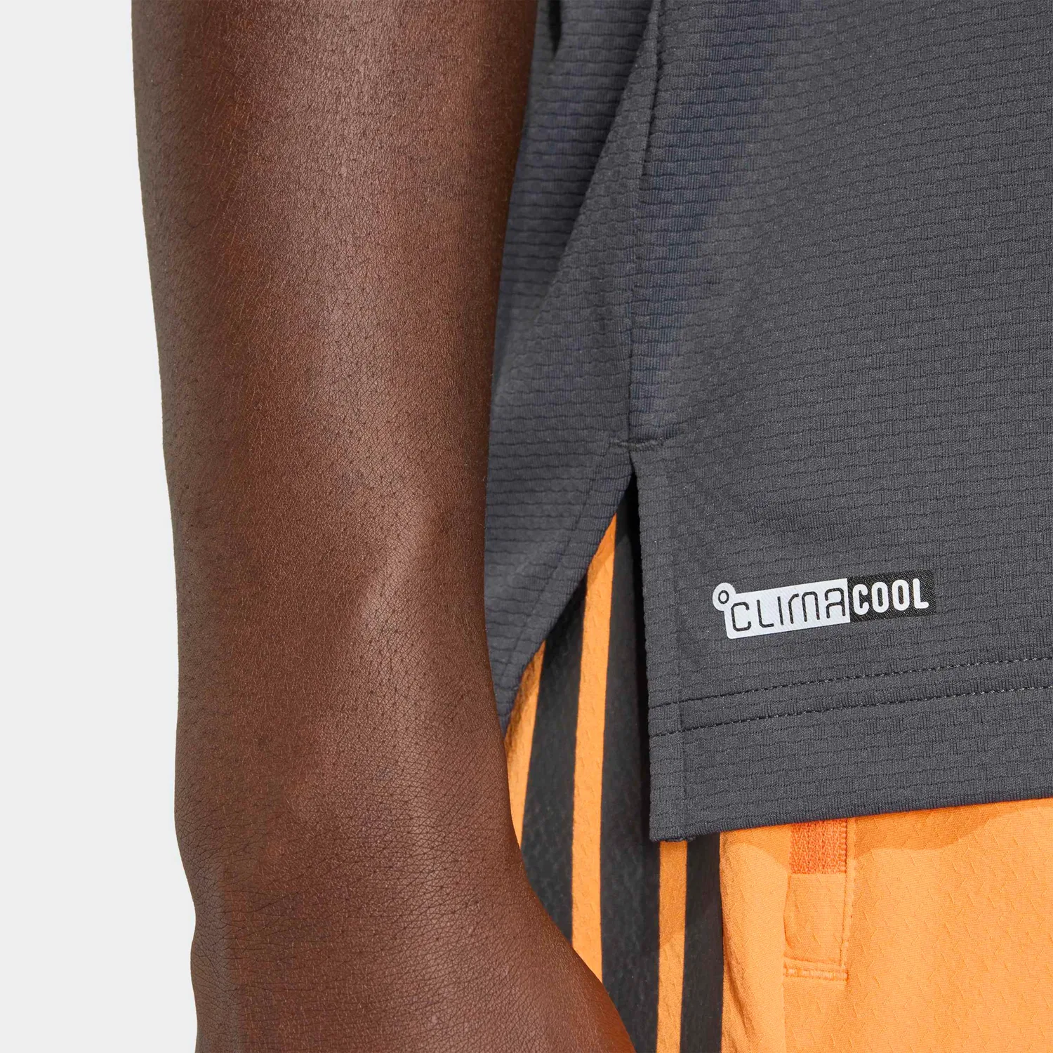 Мужская тренировочная футболка с технологией Climacool Adidas Performance, Carbon/Carbon — фото 3