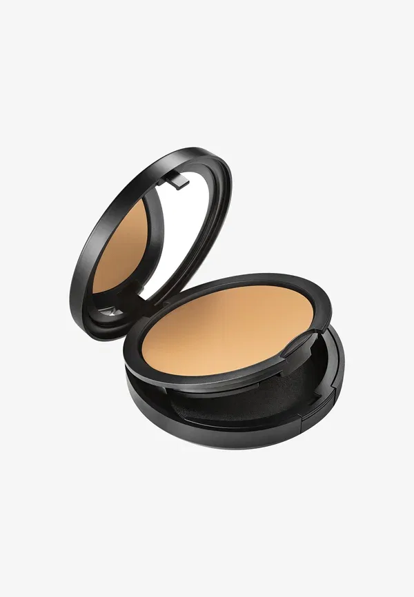 Пудра компактная Studio Fix Powder Plus Foundation Mac NC17 12 г, цвет nc17 — фото 2