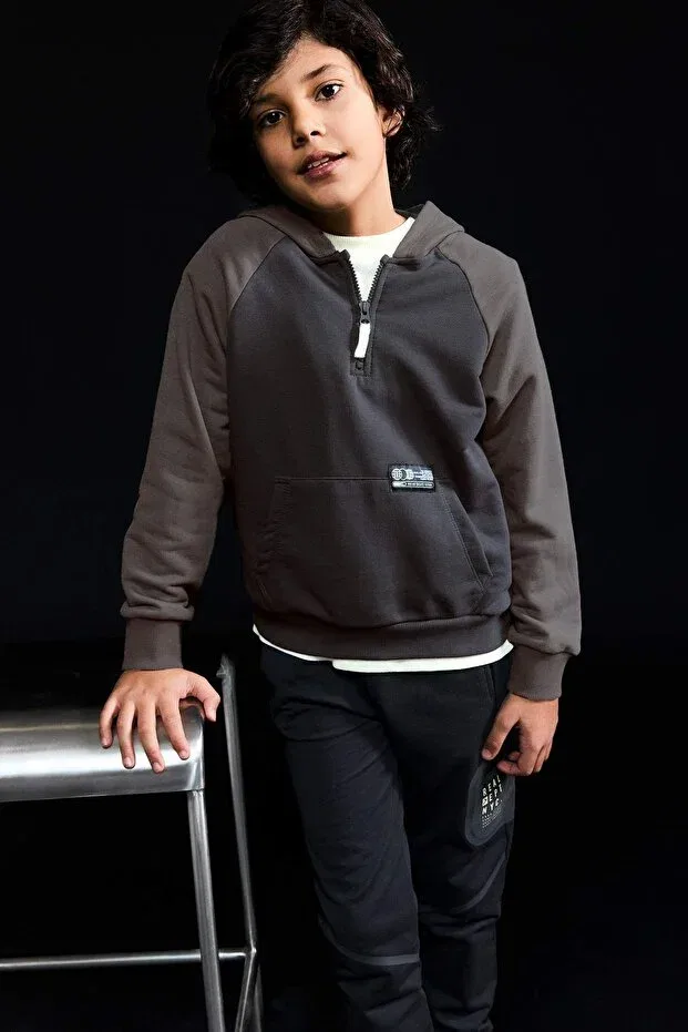 Детские свитшот с принтом для мальчиков Oversize hooded printed sweatshirt for boys g6135a826sp Defacto, Anthracite-Ar31 — фото 4