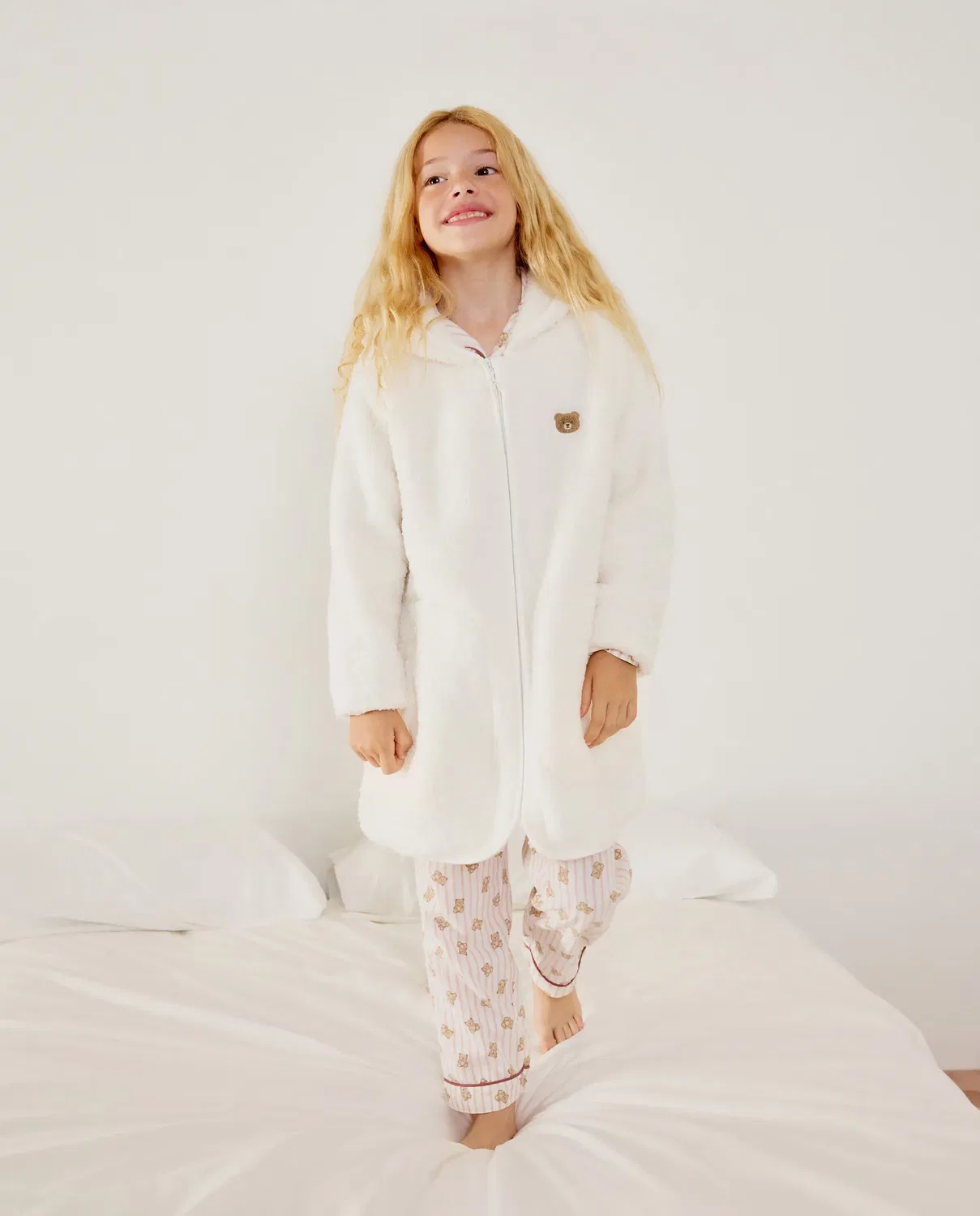 Детский халат для девочек с принтом Bata sherpa con cremallera oso Cotton Juice, Beige