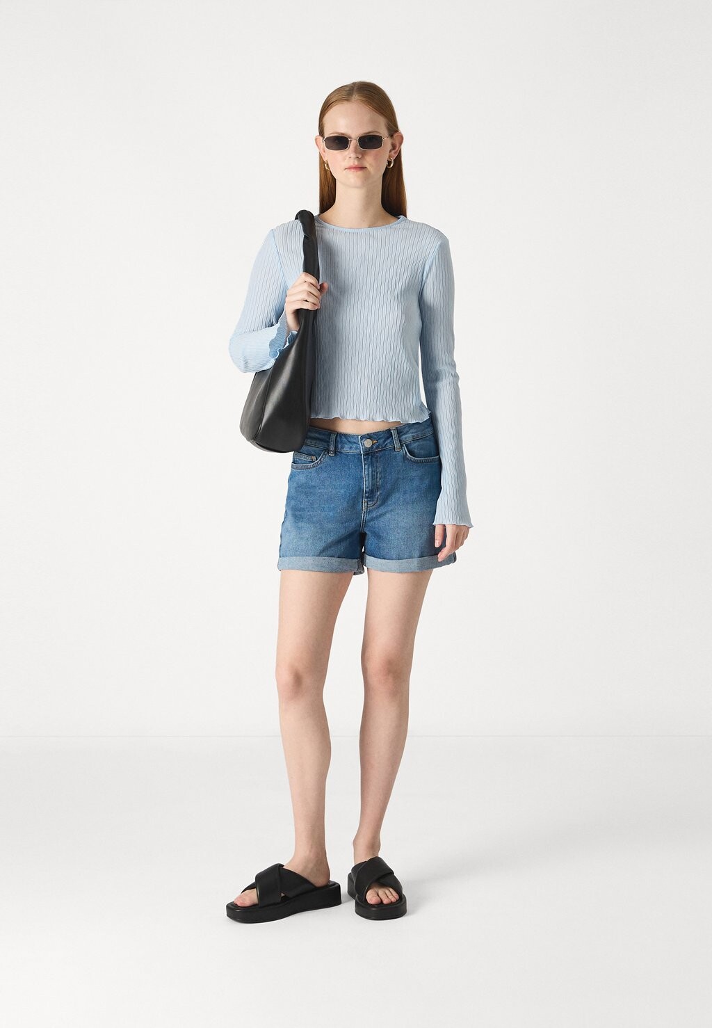 

Джинсовые шорты NMCOSY REGULAR FOLD UP SHORT Noisy May, синий деним