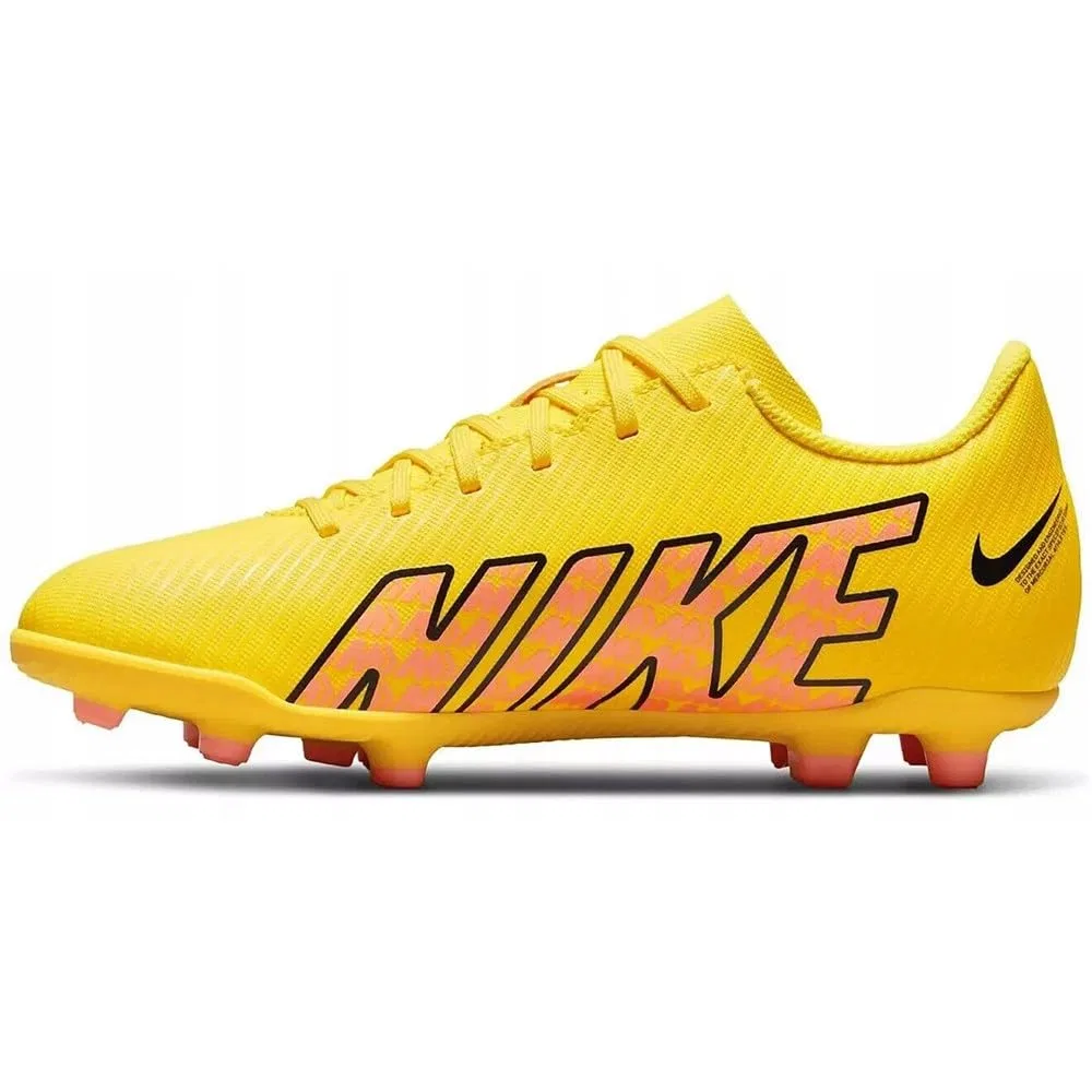 Детские бутсы для мальчиков с шипами Jr. Mercurial Vapor 15 Club Fg/Mg NIKE, Yellow Strike Sunset Glow — фото 3