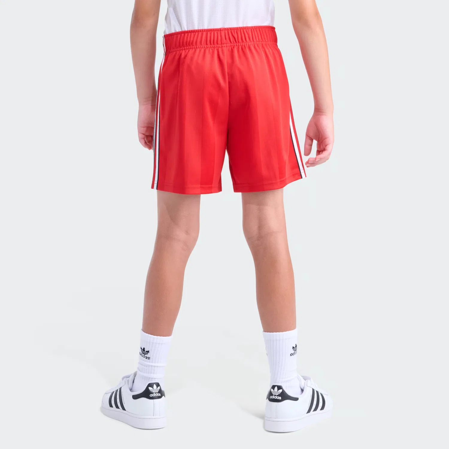 Детские шорты с эластичным поясом Archive Soccer Shorts Adidas Originals, алый меланж — фото 2
