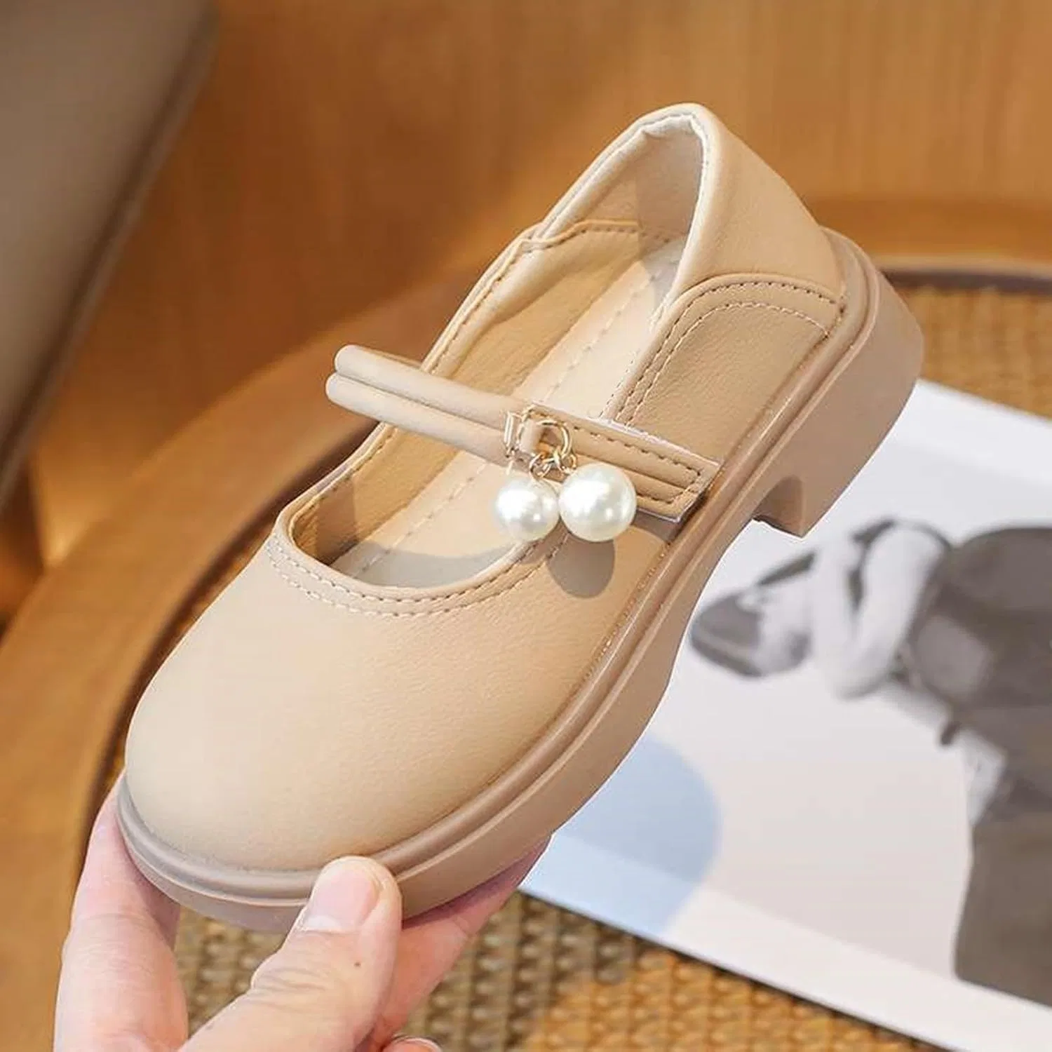 Детские балетки для девочек с жемчужным ремешком Mary Jane Dress Shoes, Khaki — фото 2