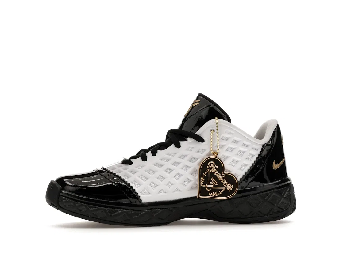 Детские кроссовки для мальчиков Nike Kobe 3 Low Protro Mambacita, White/Metallic Gold/Black — фото 3