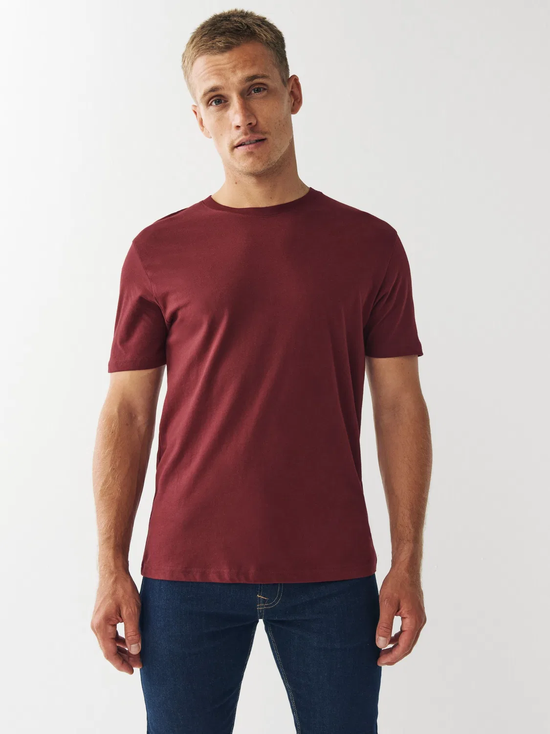Футболка с круглым вырезом, Regular Fit, Essential Next, красно-бордовый