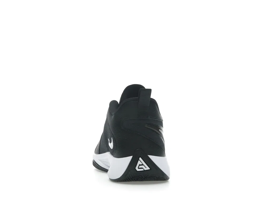 Детские кроссовки для мальчиков баскетбольные Nike Giannis Zoom Freak 6 Nike, Black/White/Gunsmoke/Flat Silver — фото 4