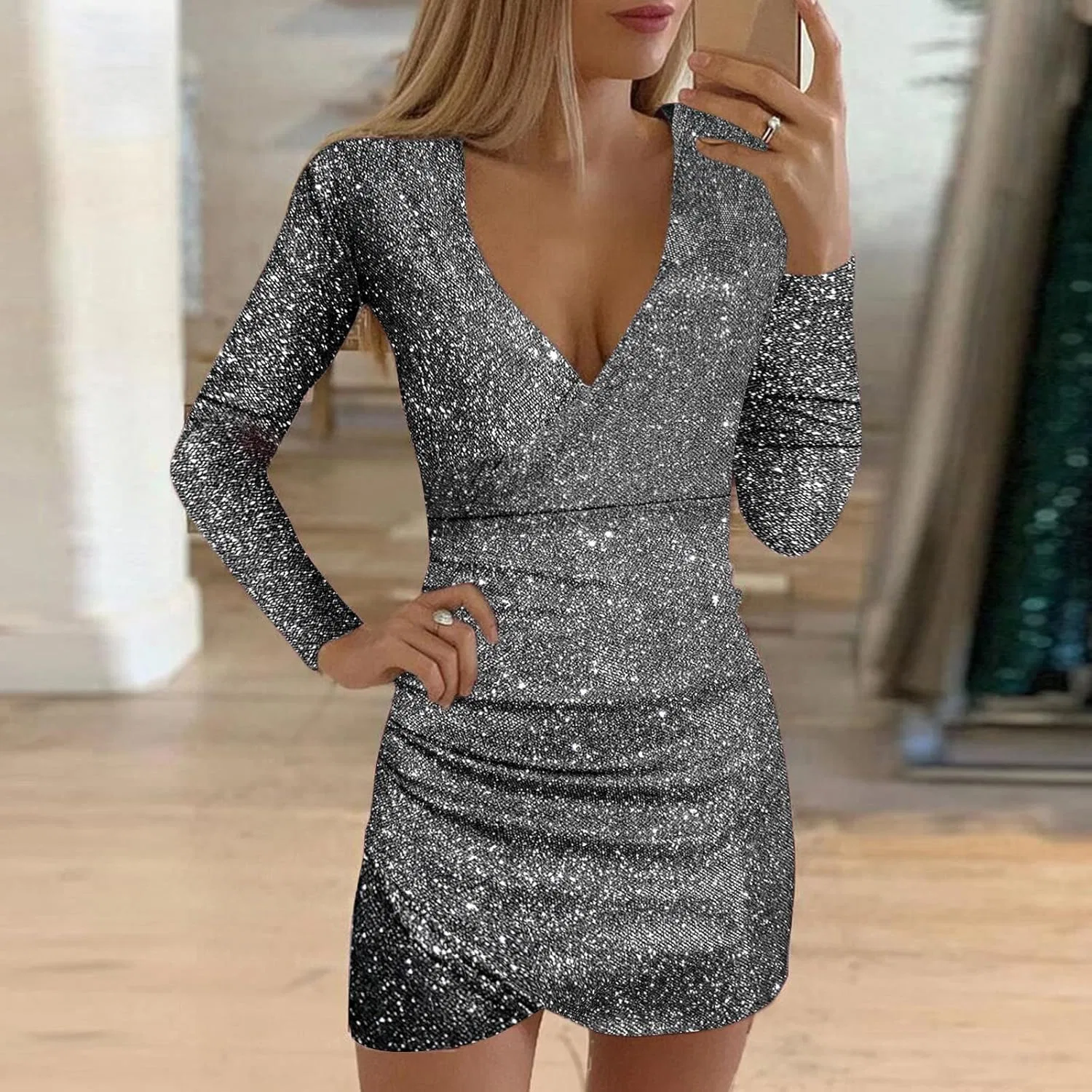 Женское платье с пайетками V-образным вырезом Long Sleeve Sequin Dress, Grey — фото 2