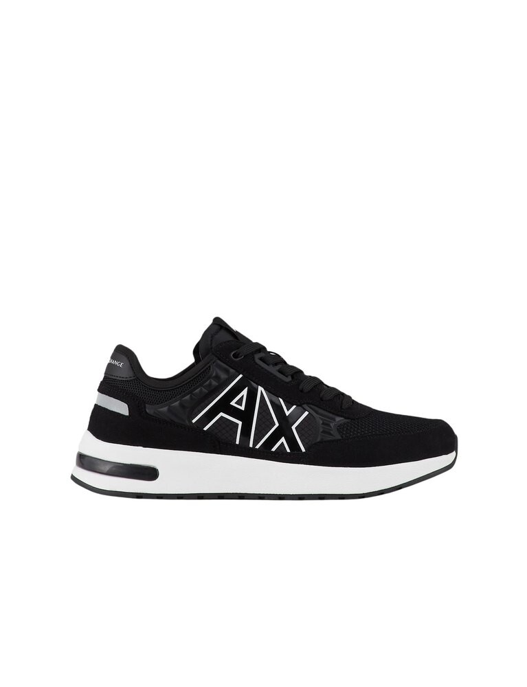 

Кроссовки Armani Exchange XUX090 , черный