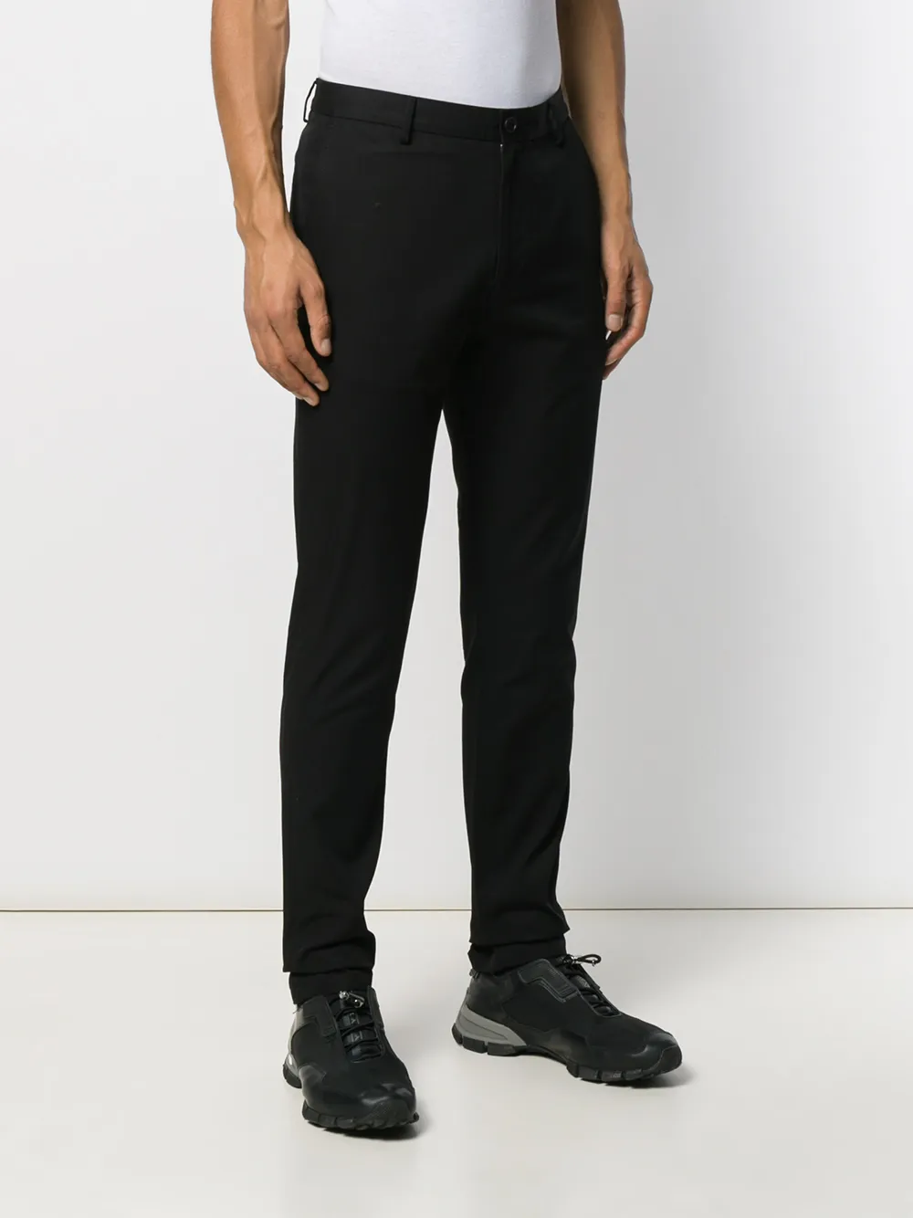 Брюки чинос BURBERRY Slim Fit, хлопок, черный — фото 3