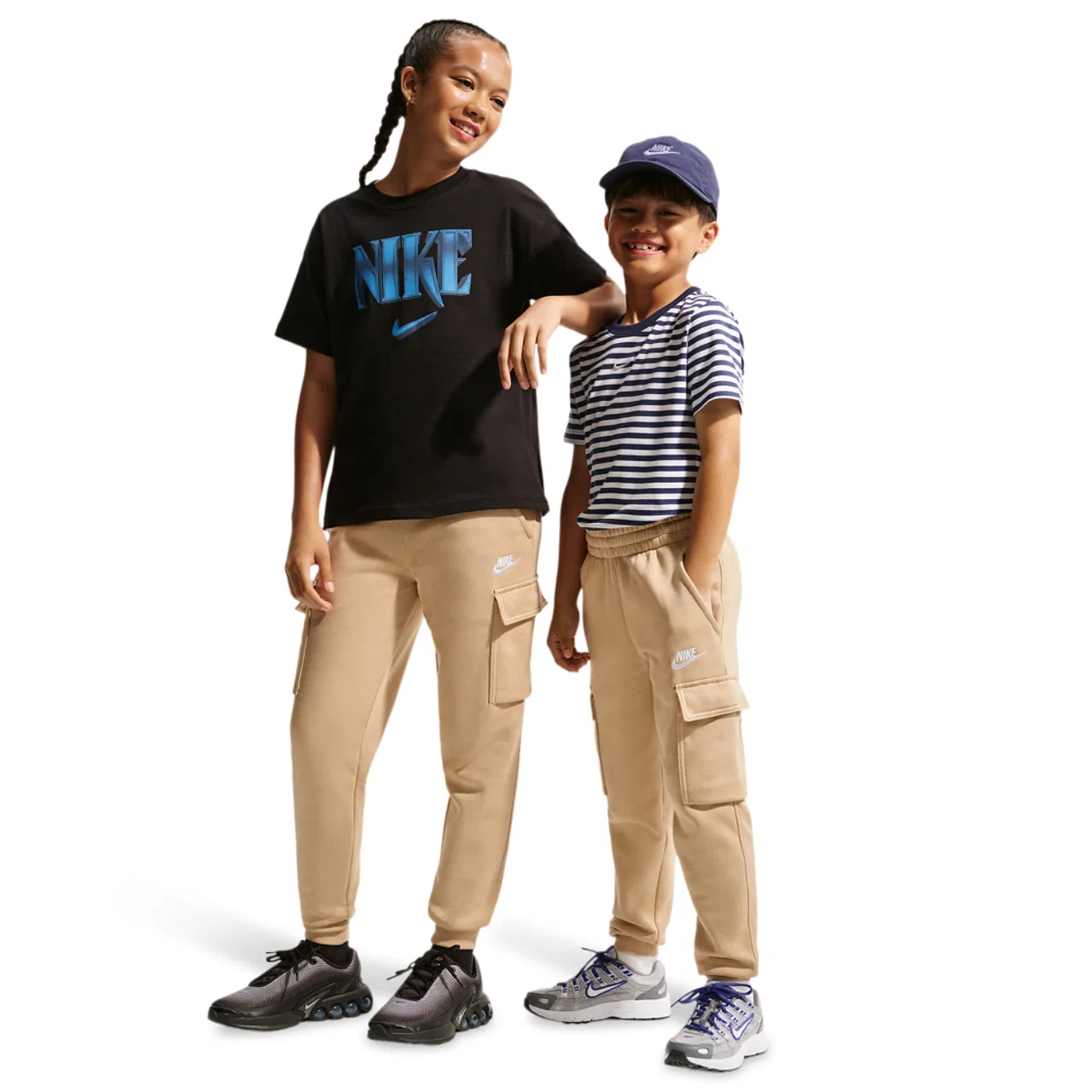 Детские карго-брюки из футера с утеплением, с карманами, Nike NSW Club Fleece LBR Cargo Pants, Nike, Linen/Linen/White — фото 4