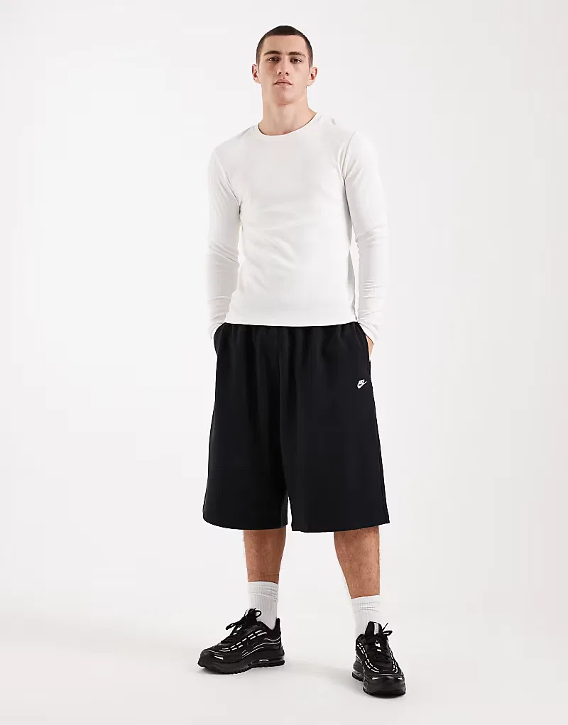 Флисовые шорты Nike Club French Terry оверсайз, черный — фото 2