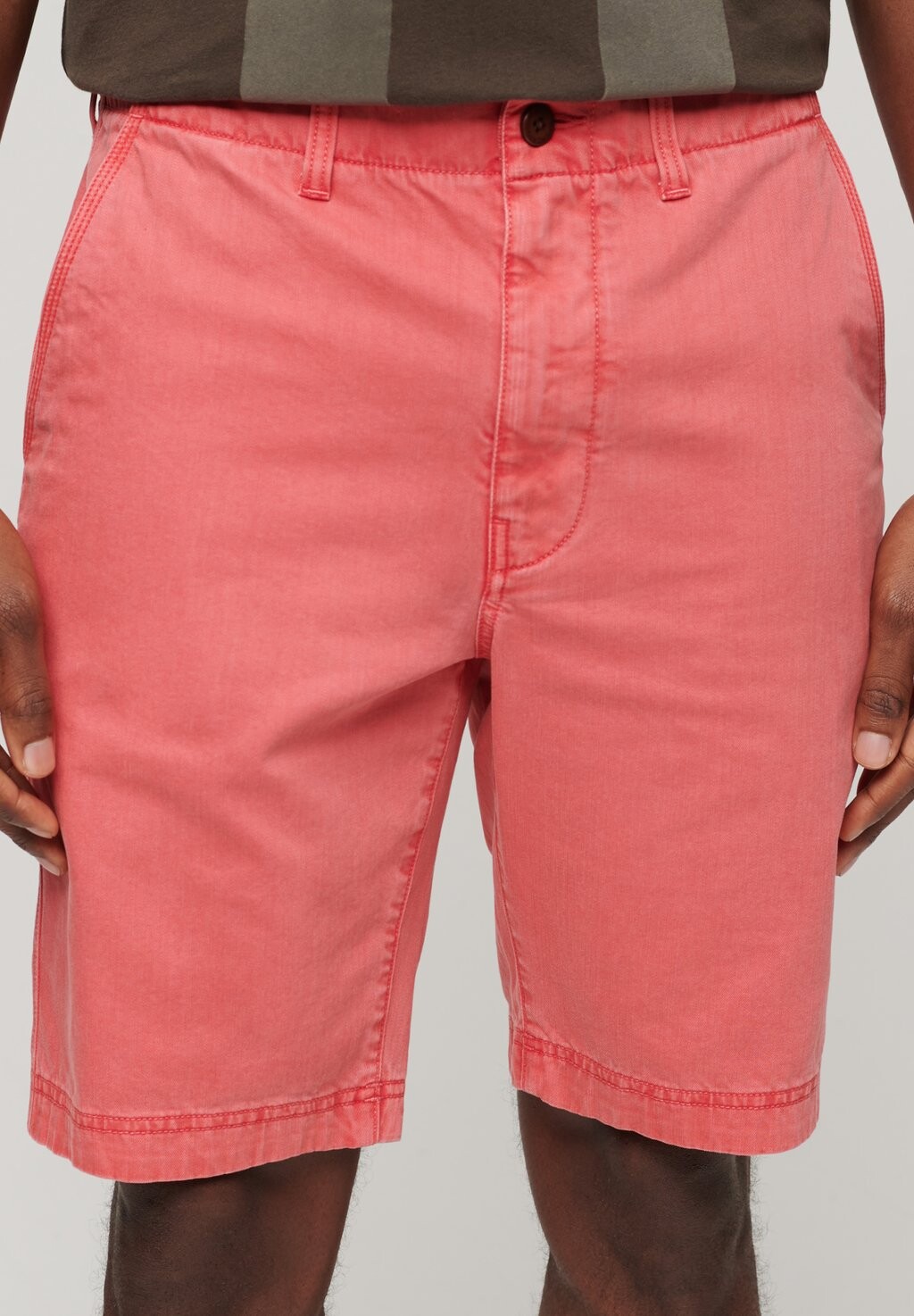 

Шорты OFFICER Superdry, коралл