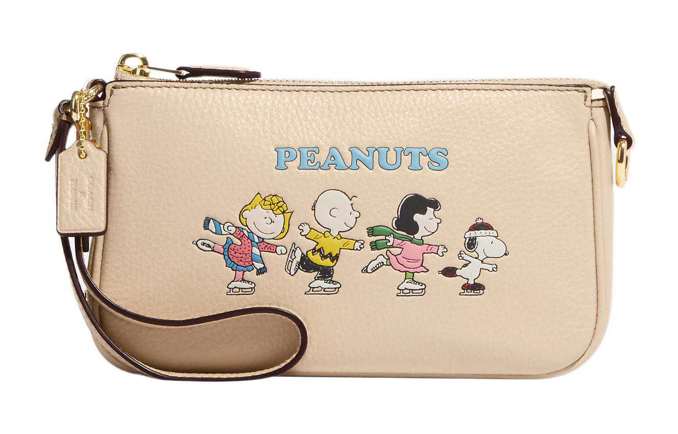 

Сумка через плечо SNOOPY X Peanuts Collaboration Nolita из галантерейной кожи телесного цвета COACH