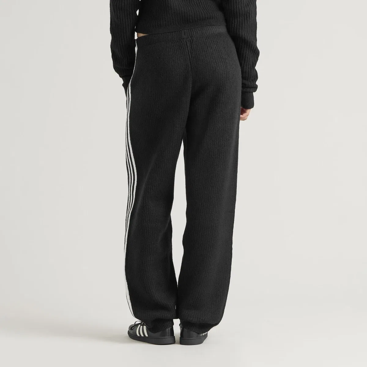 Женские брюки из трикотажа с зауженным низом X JENNIE Adidas, Black — фото 3