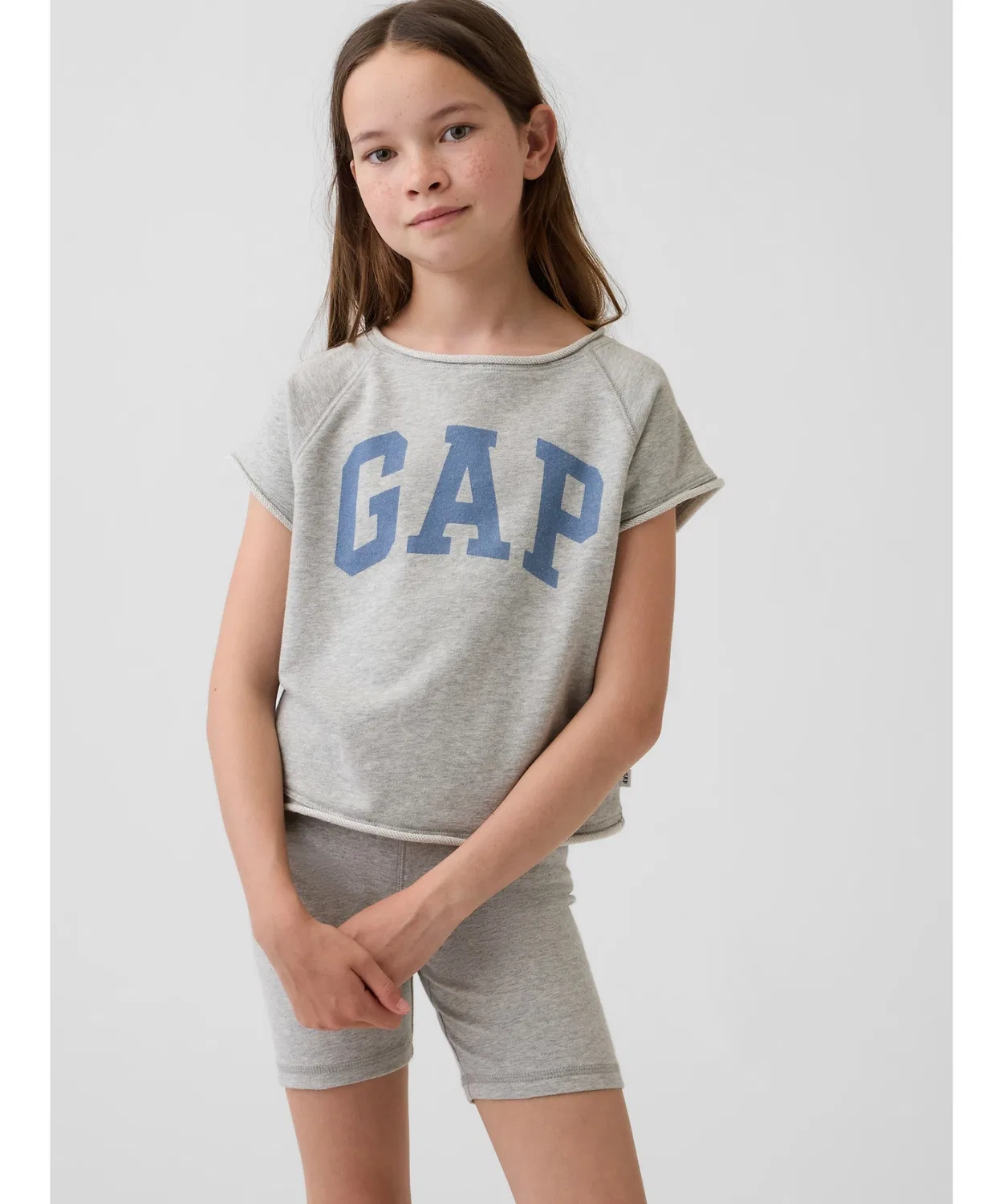 Детский свитшот с длинным рукавомреглан Vintage Soft French Terry Graphic GAP, Серый