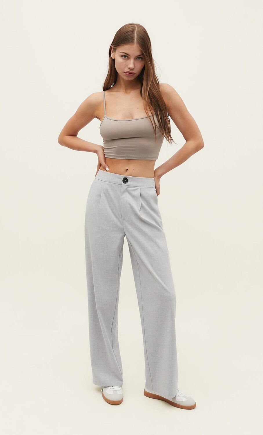 

Прямые брюки Smart Stradivarius, серый