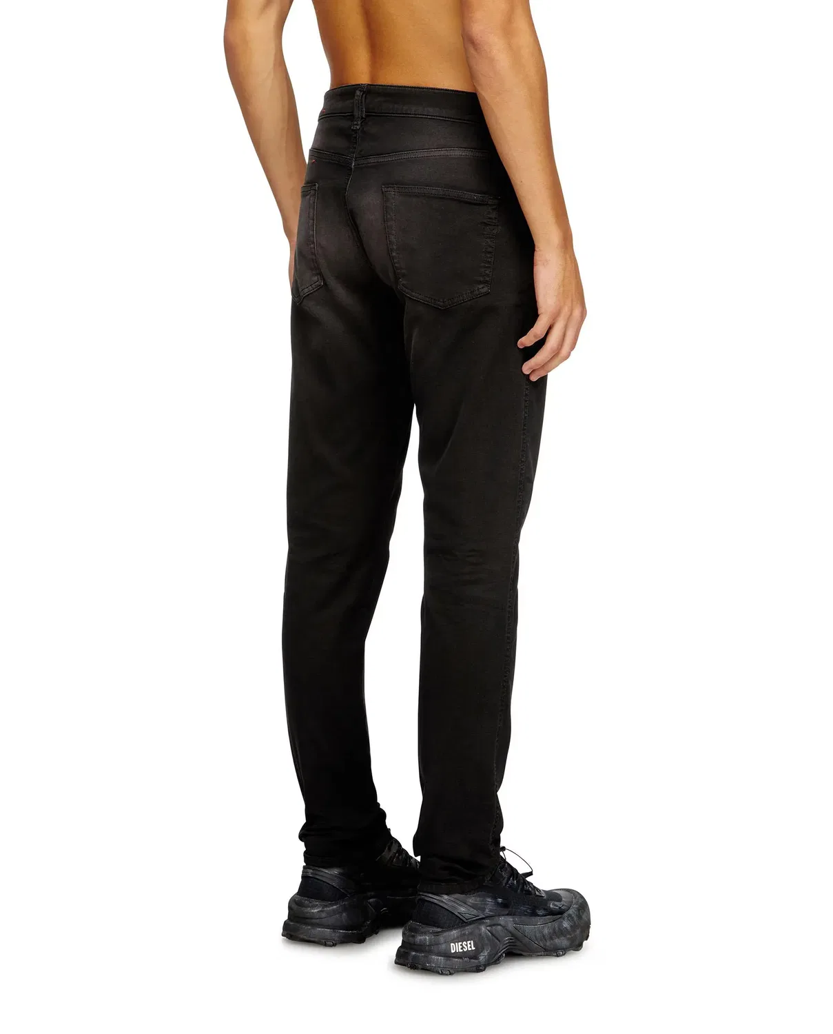 Мужские джинсы slim с заниженной талией 2062 D-Strukt Joggjeans 0670M Diesel, Negro — фото 2