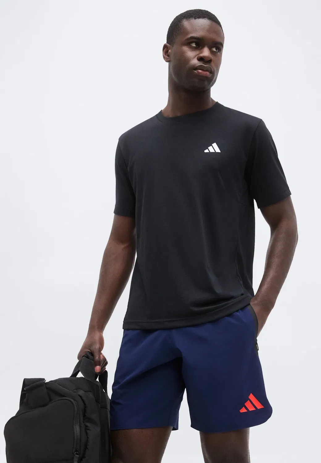 Дорожные шорты ФК Бавария Мюнхен Тиро - клубная одежда Adidas Performance, Night Indigo/Hi-Res Red — фото 4