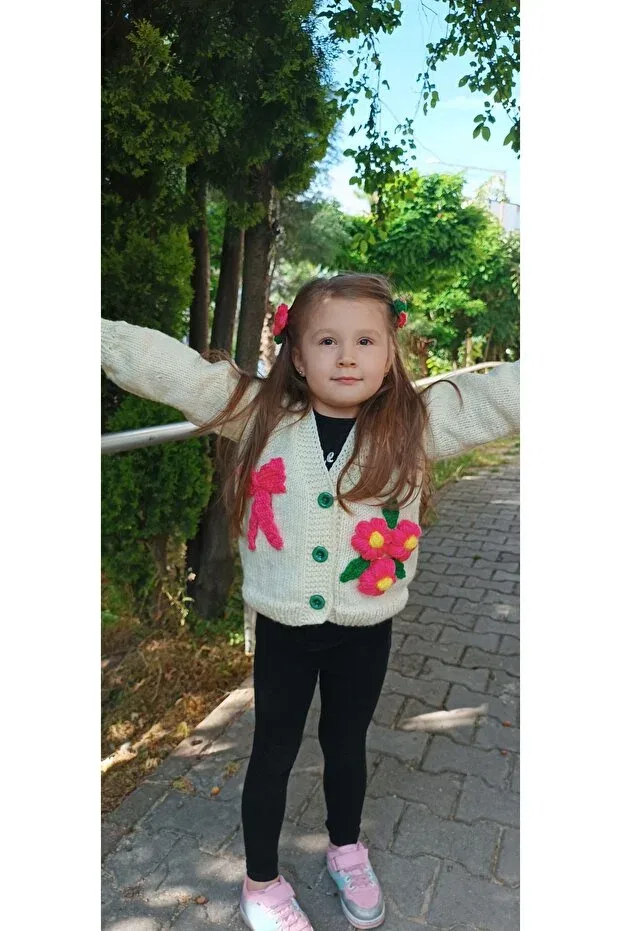 Детский кардиган с цветочным принтом Hand knitted kids cardigan El Örgüsü Cici Bebe, Cream Color — фото 4