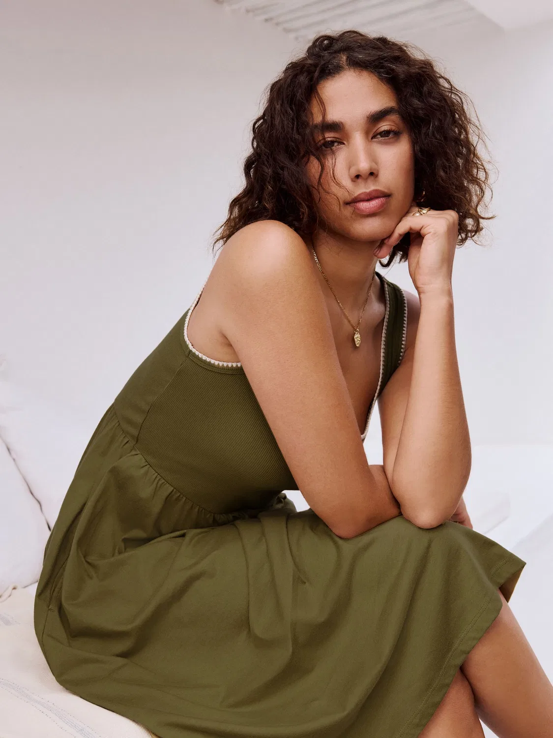 Платье миди из джерси Next, хаки зеленый — фото 2