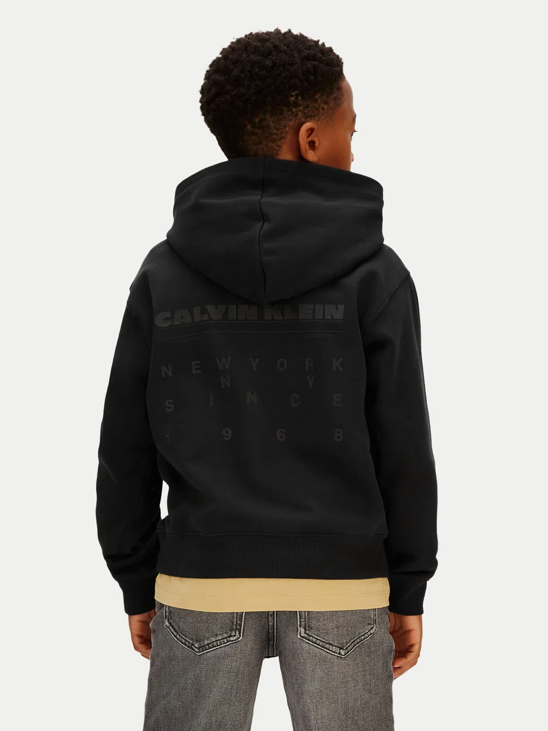 Свитшот свободного кроя для мальчика Calvin Klein Jeans, черный — фото 3
