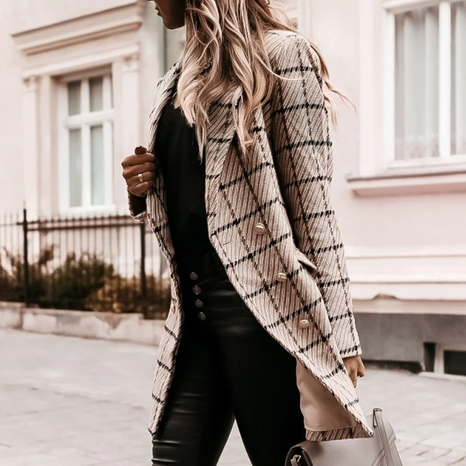Женский двубортный пиджак в клетку с лацканами, модель Plaid Wool Jacket, Grey — фото 3