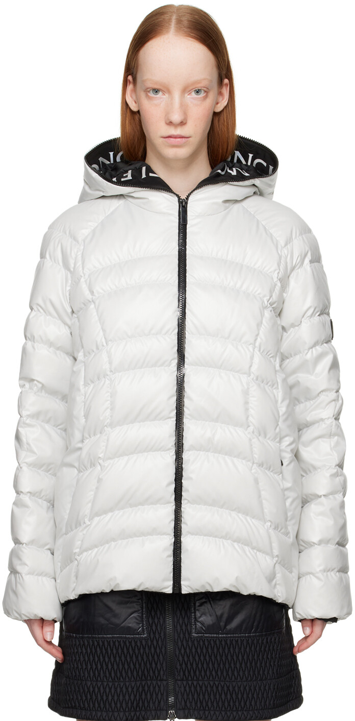 

Серый пуховик Narlay Moncler