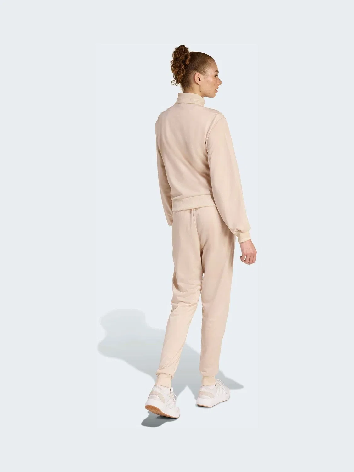 Костюм спортивный adidas Essentials Feel Cozy, кремовый — фото 2