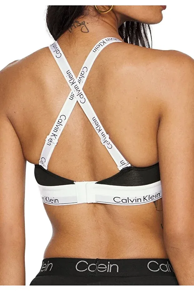 Женское спортивное бра с тонкими бретелями Calvin Klein, Black — фото 2