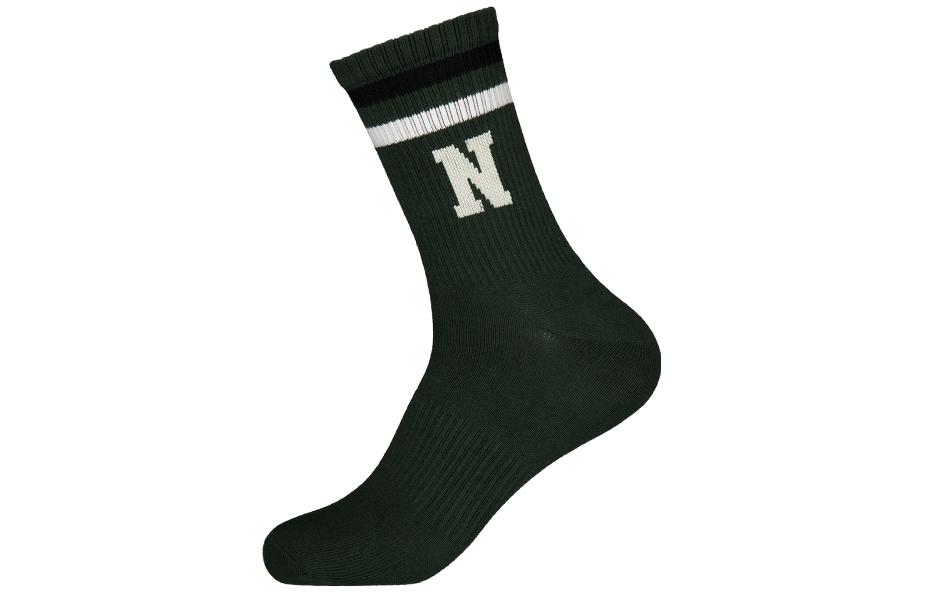 

Носки гольф унисекс 1 пара черно-белые New Balance