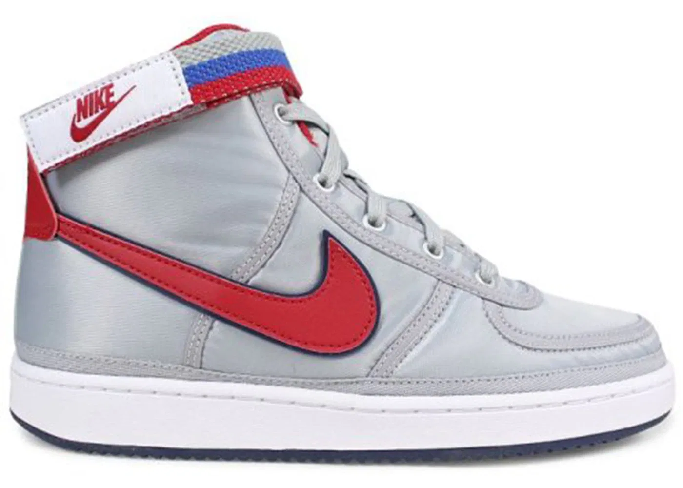 Детские кроссовки Lifestyle Nike Vandal High Supreme, Metallic Silver/Red