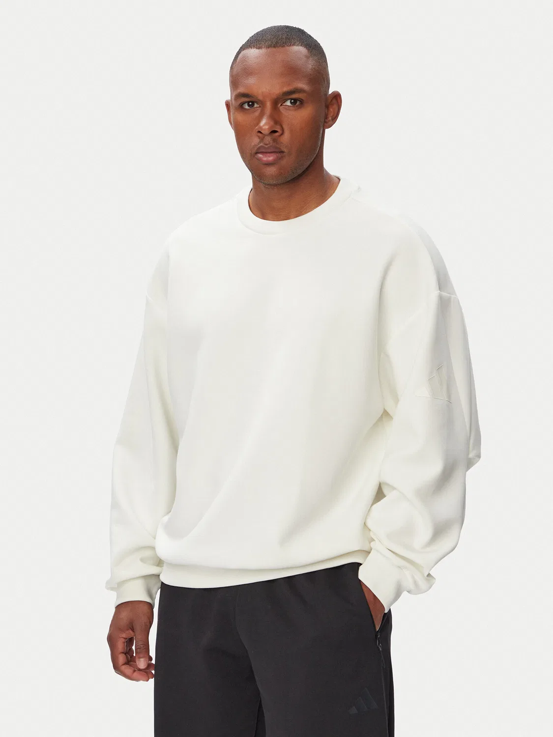 Мужская толстовка стандартного кроя Soft Lux Crew Sweatshirt Adidas, кремовый