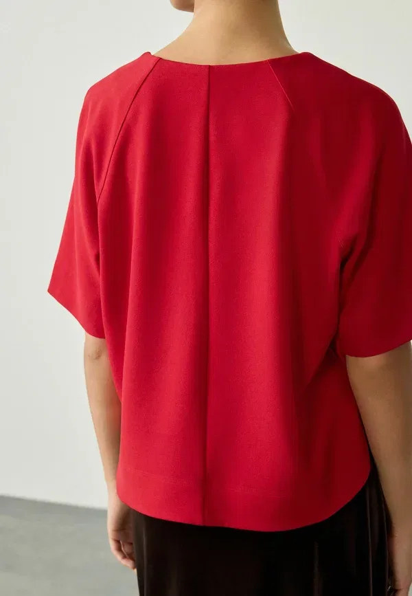 Футболка из полиэстера с эластаном basic t-shirt Next, Berry Red, красный — фото 2