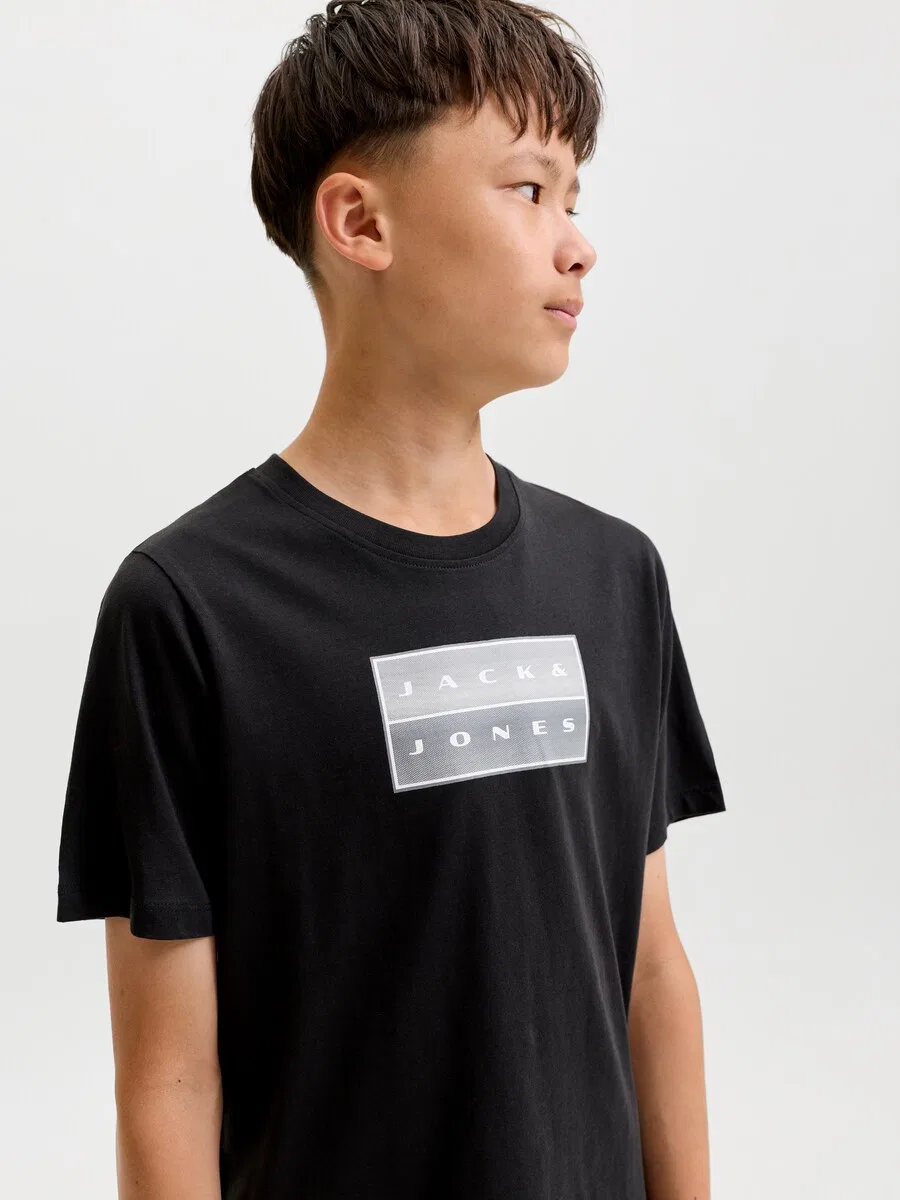 Детская футболка Jack & Jones Junior 'JCOFUSION' черного цвета — фото 4