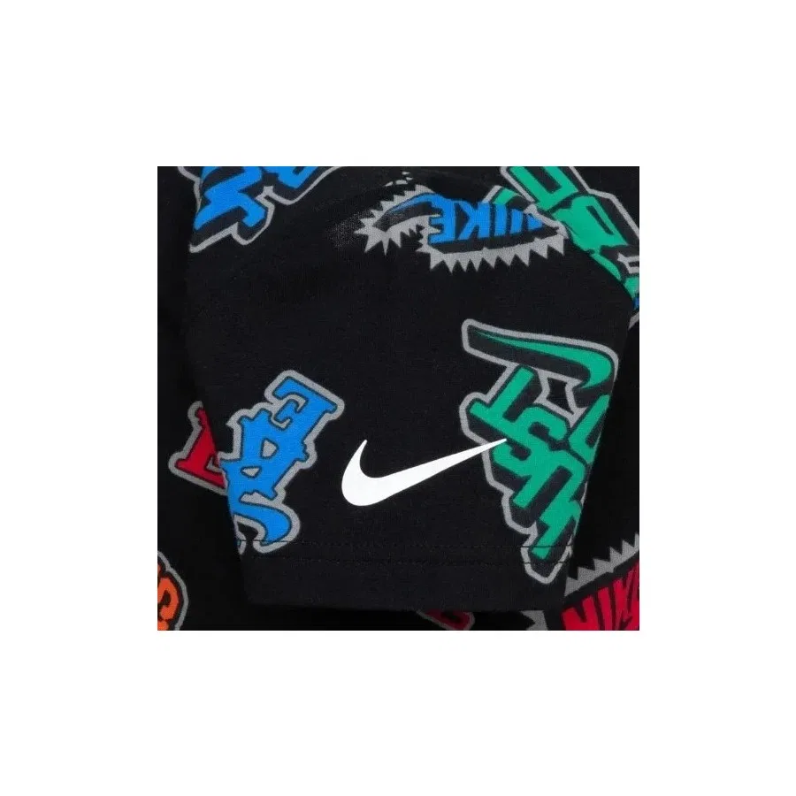 Детская футболка с графическим принтом Varzity Aop Nike, Черный — фото 4